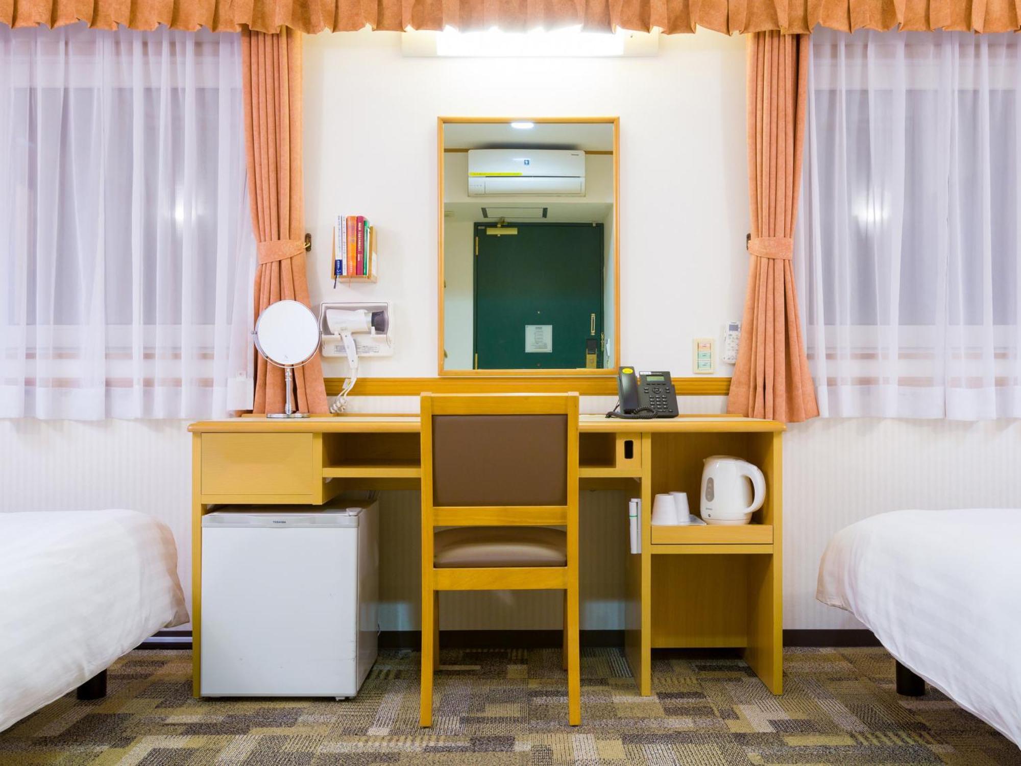 Toyoko Inn Hachinohe Ekimae Стая снимка